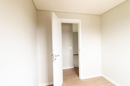 Quarto 2 de apartamento para alugar com 3 quartos, 75m² em Tarumã, Pinhais