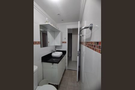Apartamento para alugar com 66m², 2 quartos e sem vagaBanheiro - torneira