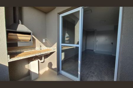 Apartamento à venda com 60m², 2 quartos e 1 vaga Apartamento à venda com 60m², 2 quartos e 1 vagaVaranda