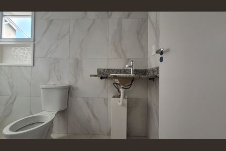 Apartamento à venda com 60m², 2 quartos e 1 vaga Apartamento à venda com 60m², 2 quartos e 1 vagaBanheiro da suíte