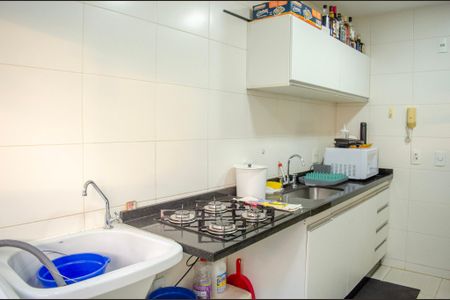 Cozinha de apartamento à venda com 1 quarto, 59m² em Jardim Goiás, Goiânia