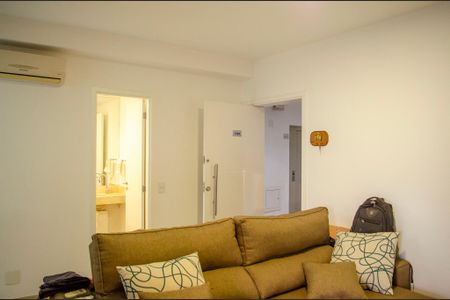 Sala de apartamento à venda com 1 quarto, 59m² em Jardim Goiás, Goiânia