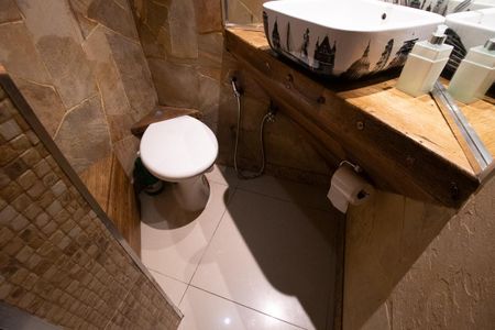 Casa para alugar com 200m², 4 quartos e 2 vagasLavabo
