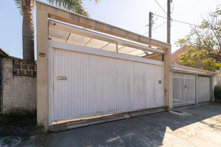 Casa para alugar com 200m², 4 quartos e 2 vagasFachada