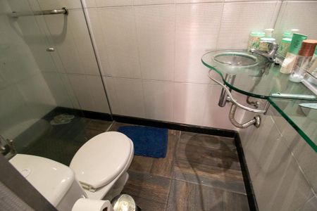 Casa para alugar com 200m², 4 quartos e 2 vagasBanheiro