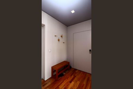 Entrada de apartamento à venda com 3 quartos, 178m² em Jardim Panorama, São Paulo