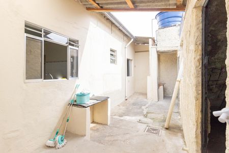 Casa para alugar com 280m², 2 quartos e 3 vagasQuintal