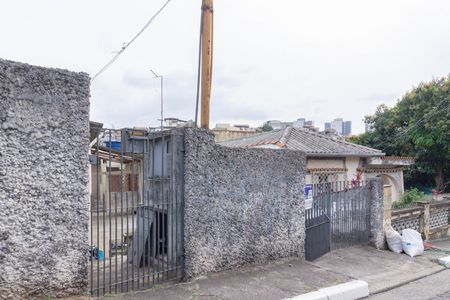 Fachada de casa à venda com 2 quartos, 280m² em Vila Serralheiro, São Paulo
