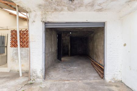 Garagem de casa à venda com 2 quartos, 280m² em Vila Serralheiro, São Paulo