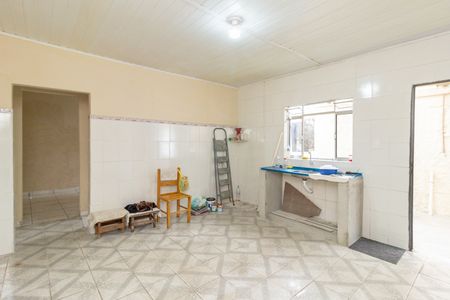 Cozinha de casa à venda com 2 quartos, 280m² em Vila Serralheiro, São Paulo