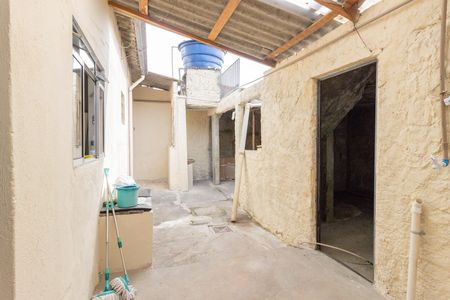 Casa para alugar com 280m², 2 quartos e 3 vagasQuintal