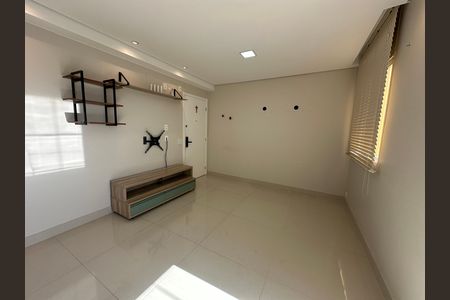 Sala de apartamento para alugar com 2 quartos, 72m² em Tamboré, Barueri