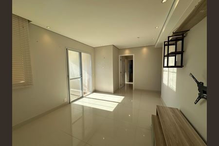 Sala de apartamento para alugar com 2 quartos, 72m² em Tamboré, Barueri
