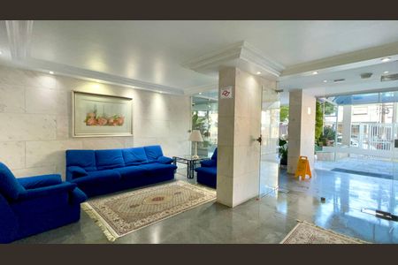 Apartamento para alugar com 121m², 2 quartos e 1 vaga Apartamento para alugar com 121m², 2 quartos e 1 vagaHall de entrada