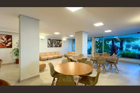 Apartamento para alugar com 121m², 2 quartos e 1 vaga Apartamento para alugar com 121m², 2 quartos e 1 vagaSalão de Festas