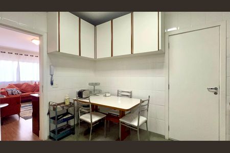 Apartamento para alugar com 121m², 2 quartos e 1 vaga Apartamento para alugar com 121m², 2 quartos e 1 vagaCozinha