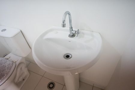 Apartamento para alugar com 48m², 2 quartos e 1 vaga Apartamento para alugar com 48m², 2 quartos e 1 vagaBanheiro