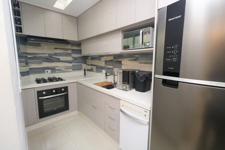Apartamento à venda com 106m², 2 quartos e 1 vaga Apartamento à venda com 106m², 2 quartos e 1 vagaCozinha