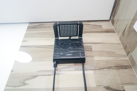 Apartamento à venda com 106m², 2 quartos e 1 vaga Apartamento à venda com 106m², 2 quartos e 1 vagaBanheiro Social