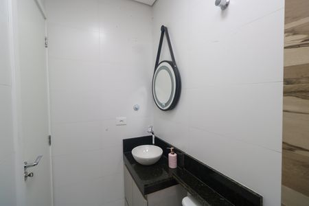 Apartamento à venda com 106m², 2 quartos e 1 vaga Apartamento à venda com 106m², 2 quartos e 1 vagaBanheiro Social