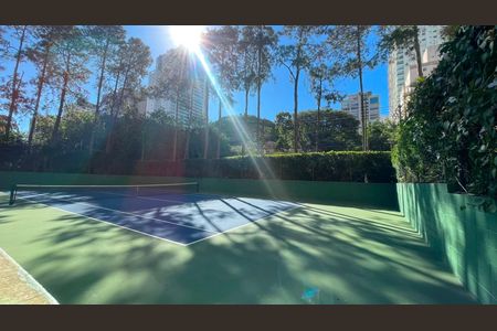 Quadra de apartamento à venda com 1 quarto, 55m² em Alphaville, Barueri