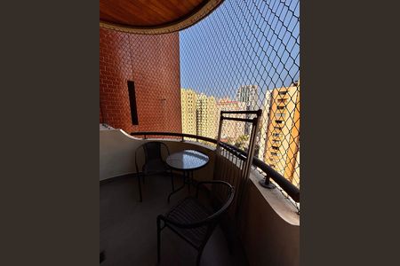 Varanda de apartamento à venda com 1 quarto, 55m² em Alphaville, Barueri