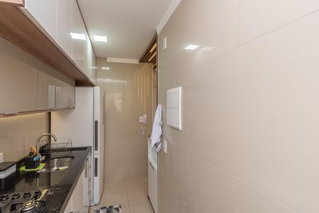 Apartamento à venda com 49m², 2 quartos e 1 vaga Apartamento à venda com 49m², 2 quartos e 1 vagaCozinha e Área de Serviço