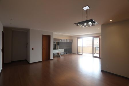 Apartamento para alugar com 166m², 3 quartos e 2 vagasSala