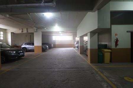 Garagem de apartamento para alugar com 3 quartos, 166m² em Vila Eunice Nova, Cachoeirinha