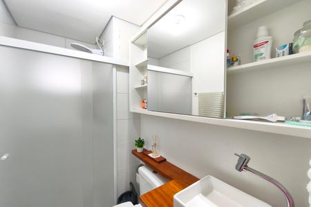 Banheiro Suíte de apartamento à venda com 3 quartos, 70m² em Parque Fazendinha, Campinas