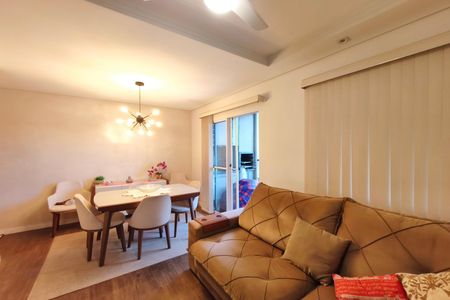 Sala de apartamento à venda com 3 quartos, 70m² em Parque Fazendinha, Campinas