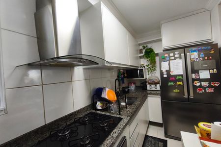 Cozinha de apartamento à venda com 3 quartos, 70m² em Parque Fazendinha, Campinas
