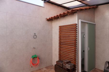 Casa de condomínio para alugar com 65m², 3 quartos e 3 vagasQuintal