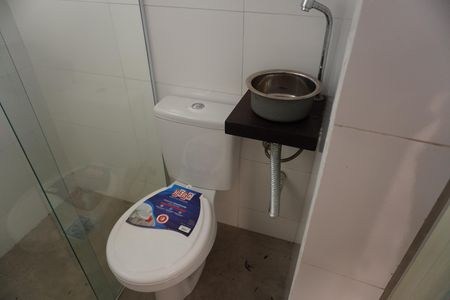 Casa de condomínio para alugar com 65m², 3 quartos e 3 vagasBanheiro Social