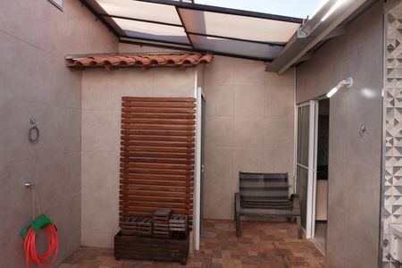 Casa de condomínio para alugar com 65m², 3 quartos e 3 vagasQuintal