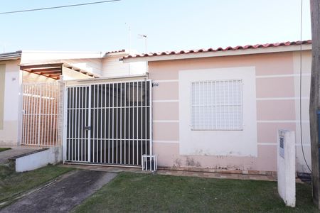 Casa de condomínio para alugar com 65m², 3 quartos e 3 vagasFachada
