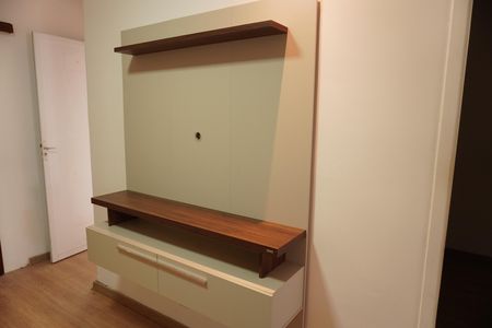 Sala de casa de condomínio para alugar com 3 quartos, 65m² em Jardim Ipanema, São Carlos