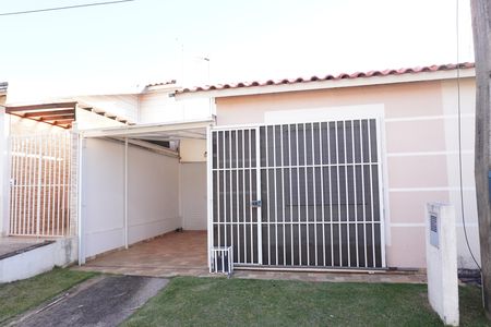 Fachada de casa de condomínio para alugar com 3 quartos, 65m² em Jardim Ipanema, São Carlos