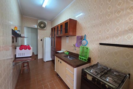 Cozinha de apartamento para alugar com 1 quarto, 46m² em Guilhermina, Praia Grande