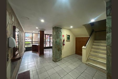 Apartamento para alugar com 110m², 3 quartos e 1 vaga Apartamento para alugar com 110m², 3 quartos e 1 vagaHall de entrada