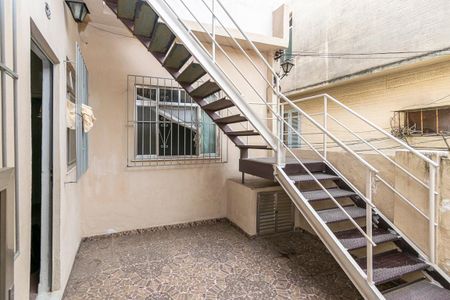 Casa para alugar com 70m², 2 quartos e sem vaga Casa para alugar com 70m², 2 quartos e sem vagaVaranda