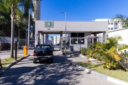 Apartamento para alugar com 49m², 2 quartos e 1 vaga Apartamento para alugar com 49m², 2 quartos e 1 vagaFachada e portaria