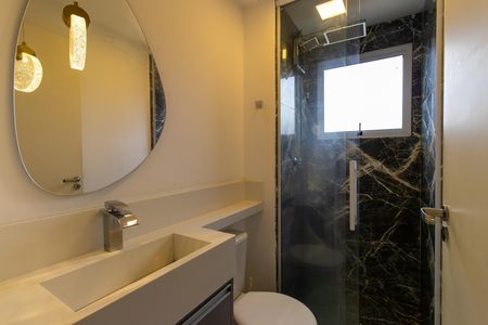 Banheiro de apartamento para alugar com 2 quartos, 49m² em Bairro do Maranhao, Cotia