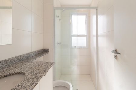 Banheiro da Suíte de apartamento para alugar com 3 quartos, 87m² em Umuarama, Osasco