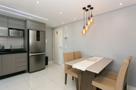 Sala de apartamento à venda com 2 quartos, 46m² em Vila Carmosina, São Paulo