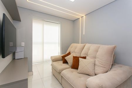 Sala de apartamento à venda com 2 quartos, 46m² em Vila Carmosina, São Paulo