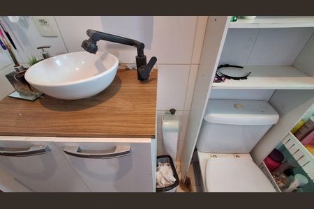 Apartamento à venda com 66m², 2 quartos e 1 vagaBanheiro Suíte 