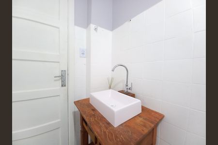 Casa de condomínio para alugar com 70m², 2 quartos e sem vagaBanheiro - torneira