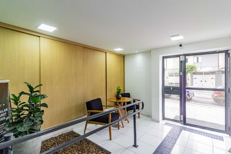 Hall de entrada de apartamento para alugar com 2 quartos, 39m² em Vila Marari, São Paulo