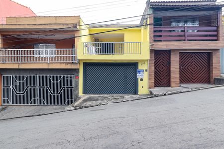 Fachada de casa à venda com 2 quartos, 150m² em Vila Brasil, São Paulo
